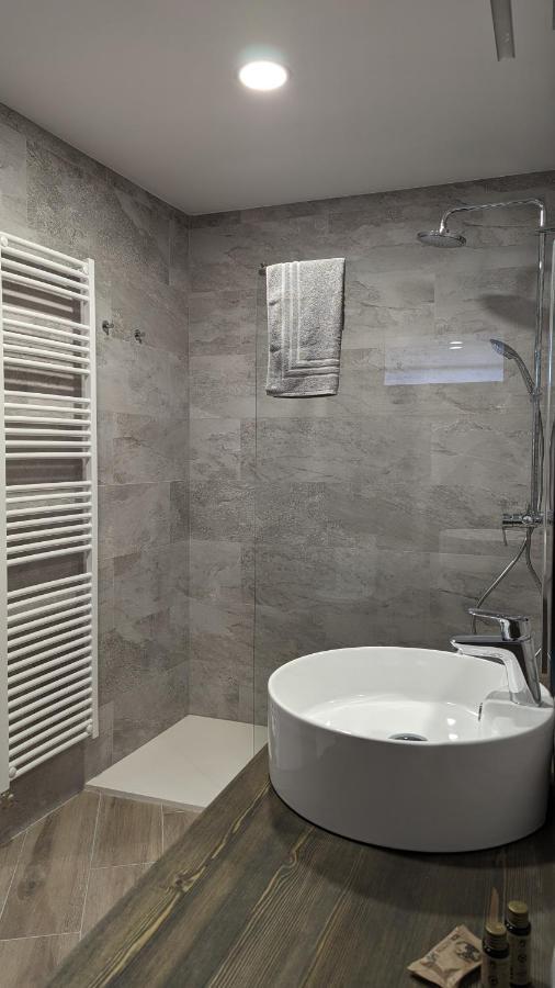 Hydros Apartment Ripoll Exterior foto